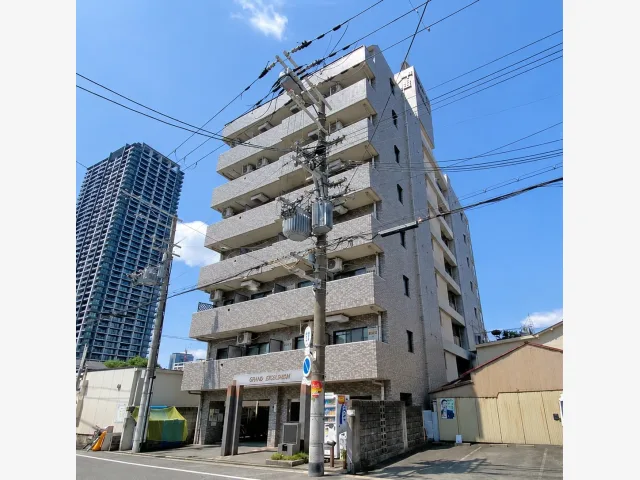 エスリード北梅田　5Fの外観写真