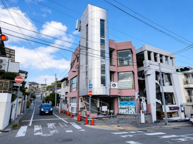 モンマール苦楽園の外観写真